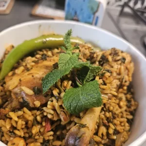 Accueil 13 Riz djerbien aux épices et viande, spécialité tunisienne authentique - Traiteur Marseille