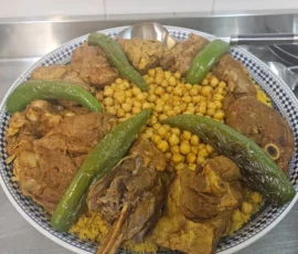 Couscous à l'agneau traditionnel, semoule fine et légumes - Traiteur méditerranéen Marseille